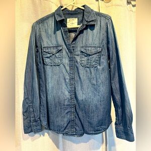 Women’s long sleeve denim shirt